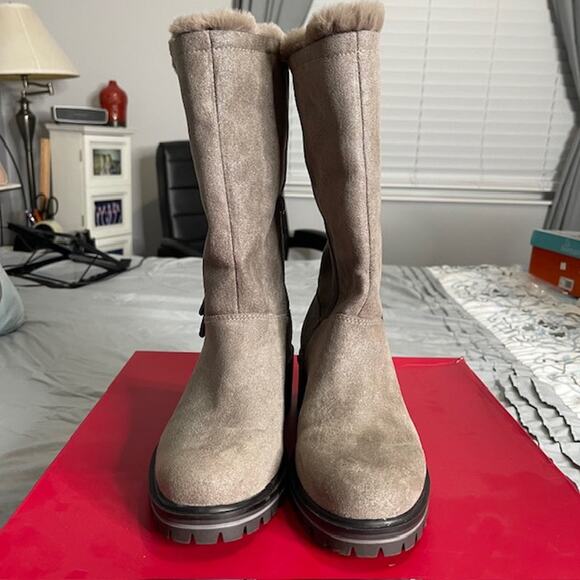 Kelly & Katie Katiyana slate grey boot with faux fur New w/box 8.5 - Picture 5 of 13